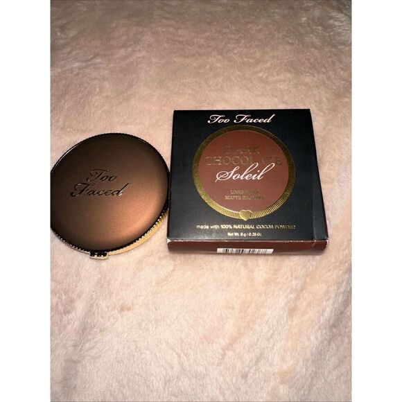 Too Faced Dark Chocolate Soleil Long Wear Matte Bronzer 8g/0.28oz - Picture 1 of 3